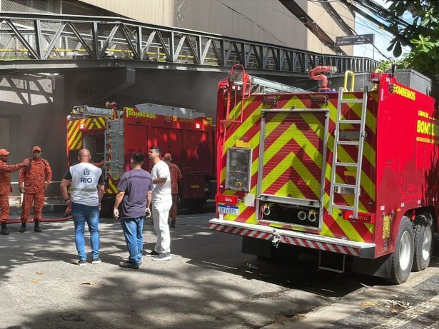 Incêndio em shopping da zona norte do Rio deixa dois mortos e três feridos