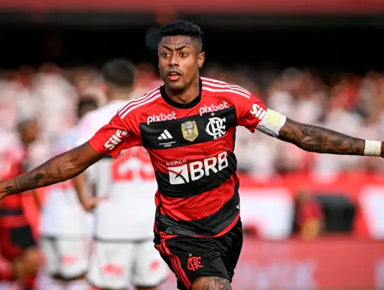 Incerto no Flamengo, Bruno Henrique recebe proposta tentadora do Palmeiras