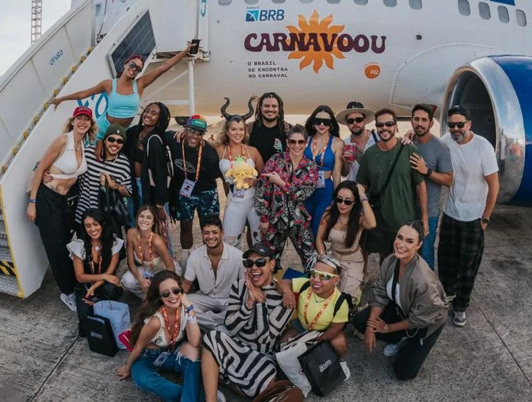 Influenciadores viajam cinco cidades em cinco dias para explorar o carnaval