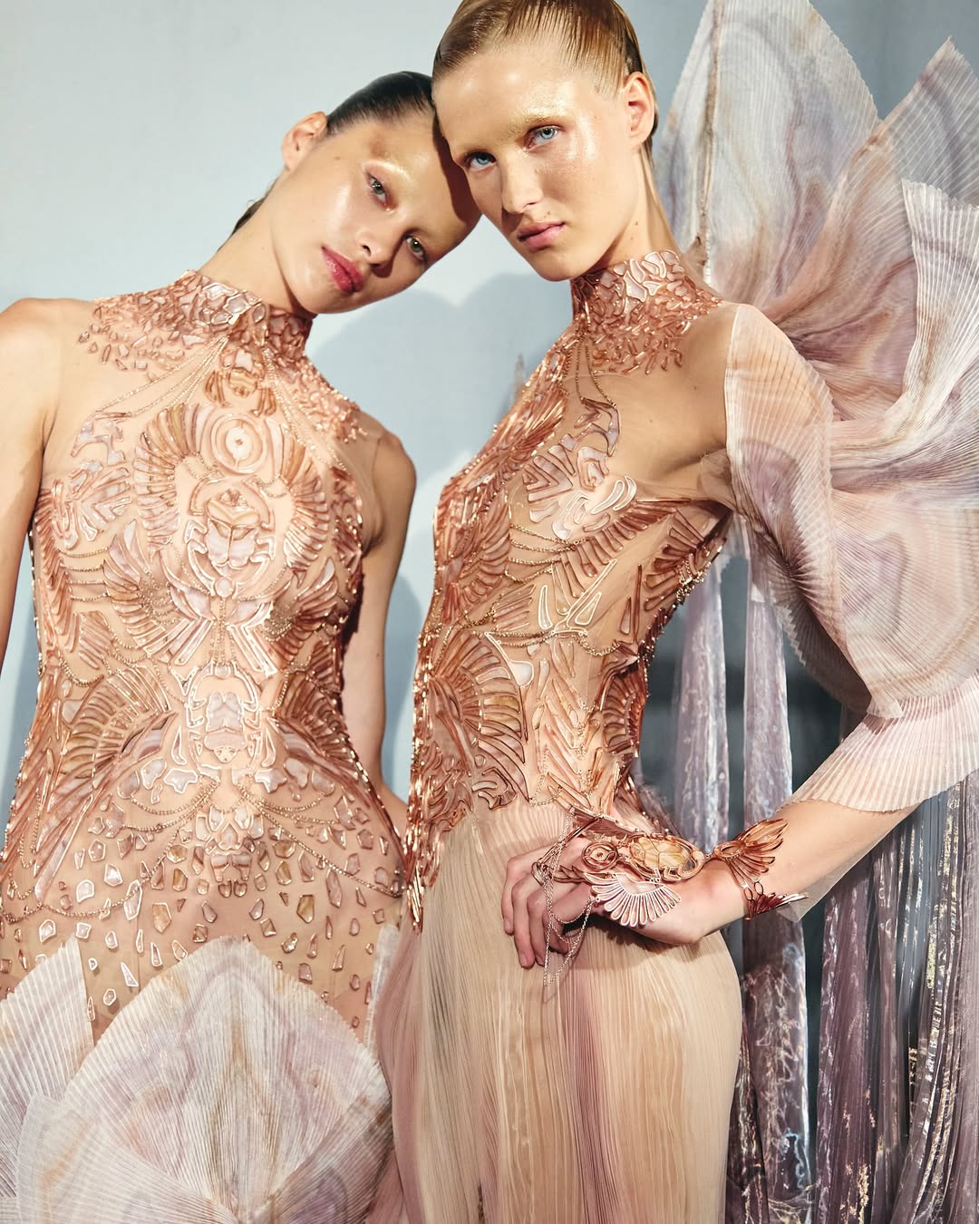 Reprodução: Instagram @irisvanherpen