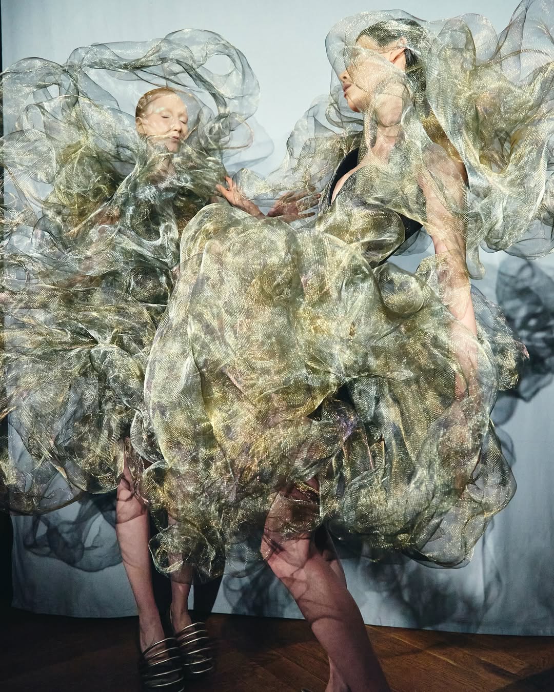 Reprodução: Instagram @irisvanherpen