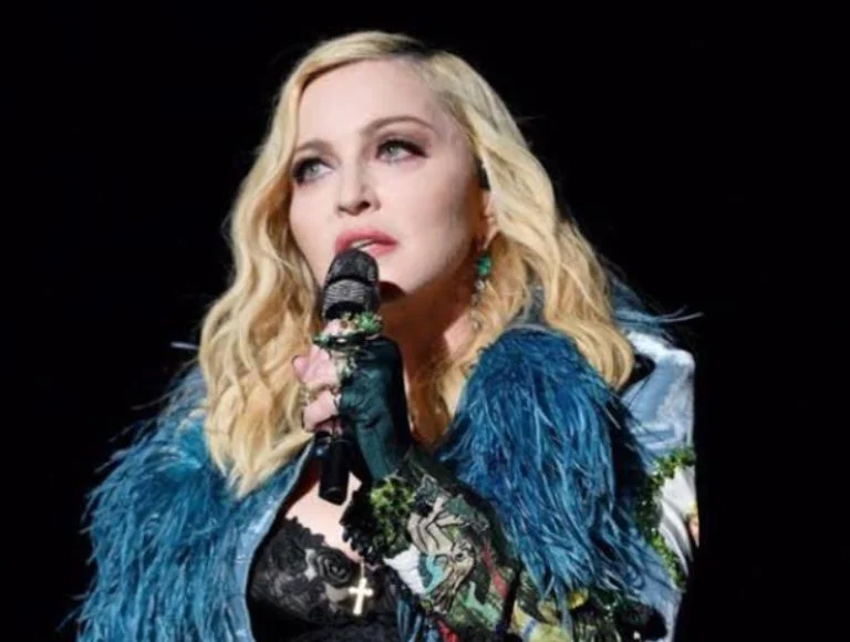 Irritada, Madonna interrompe show e exige que ar-condicionado seja desligado