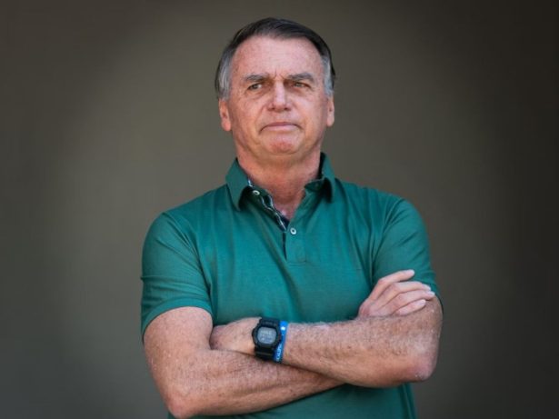 Defesa de Bolsonaro apresenta terceiro pedido de prisão domiciliar ao STF