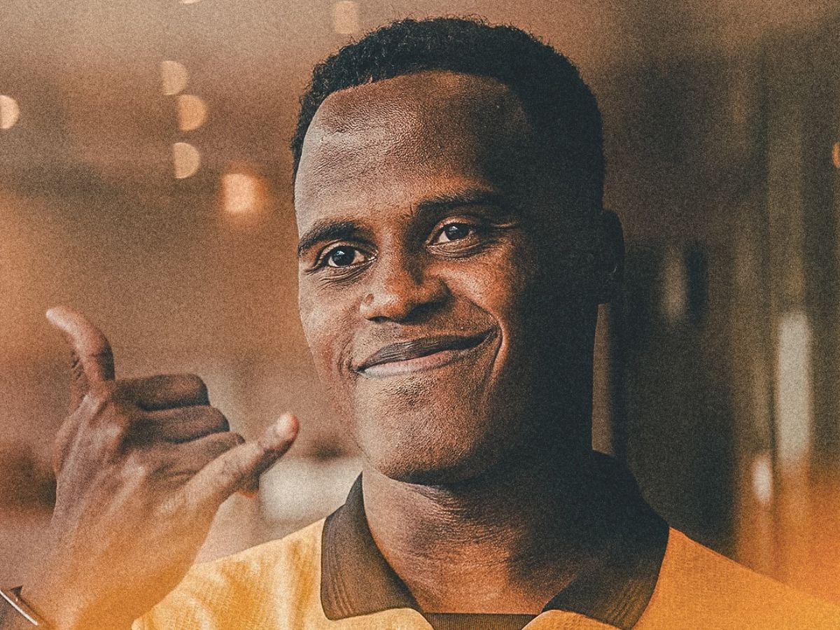 Reprodução/Instagram: @Wolves anuncia a chegada de Jhon Arias