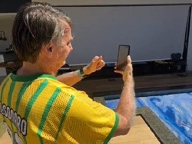 De casa, Bolsonaro acompanha atos pelo país contra Moraes e Lula e a favor da anistia