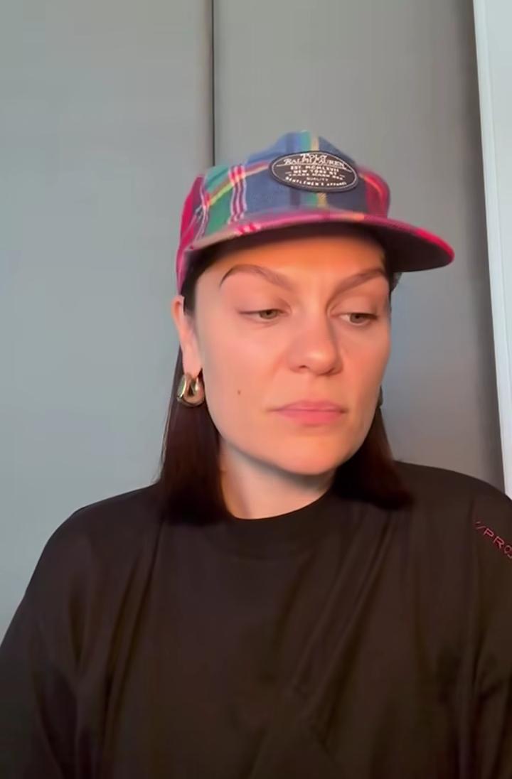 Reprodução/Instagram/@jessiej Reprodução/Instagram/@jessiej