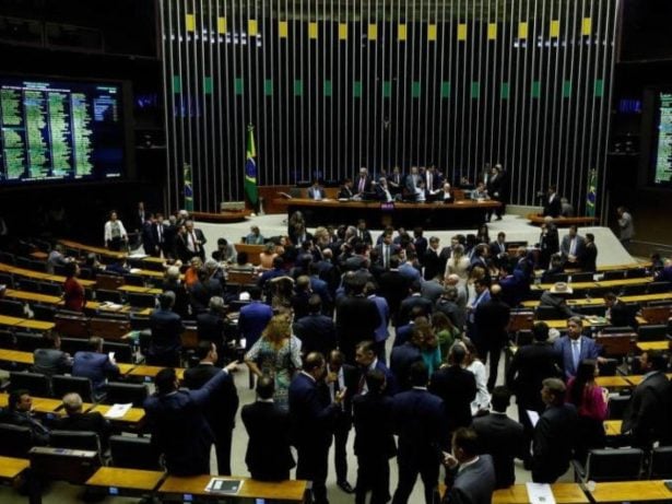 Pressionado pelo Congresso, governo antecipa emendas e ultrapassa R$ 5 bilhões