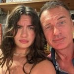 Fãs resgatam mensagens de Julian McMahon com a filha e lamentam a morte do ator