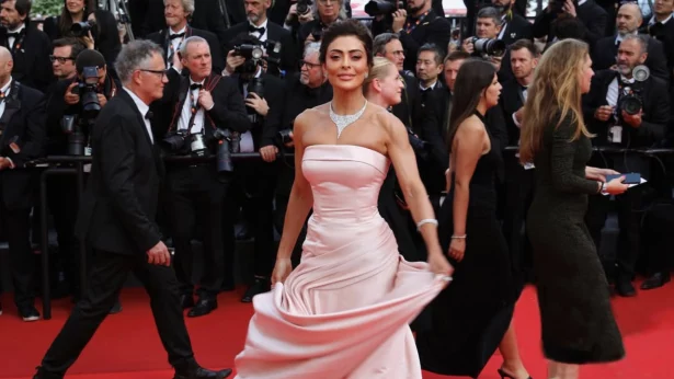 Os segredos da maquiagem glow de Juliana Paes em Cannes