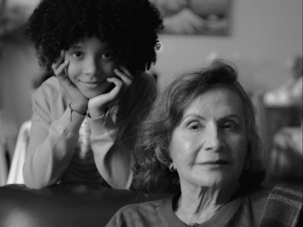 Rosamaria Murtinho lança filme e volta ao teatro