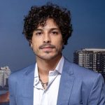 Campeão de “A Fazenda”, Douglas Sampaio estreia como diretor de cinema