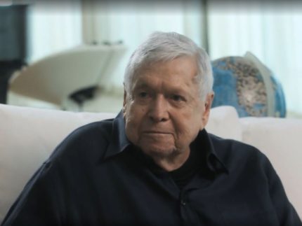 Pai de Boninho, o ex-diretor Boni, ganha homenagem em programa da Globo