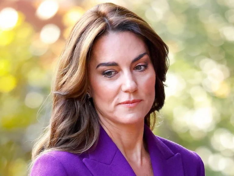 Kate Middleton  aparece publicamente pela 1ª vez após seis semanas