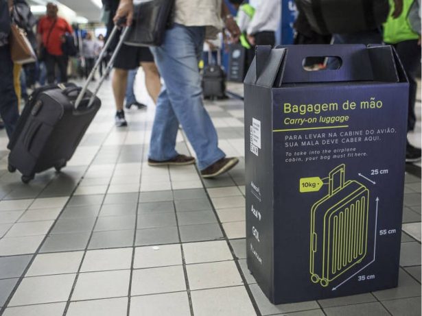 Câmara aprova projeto que proíbe cobrança por bagagem de mão ou até 23 kg