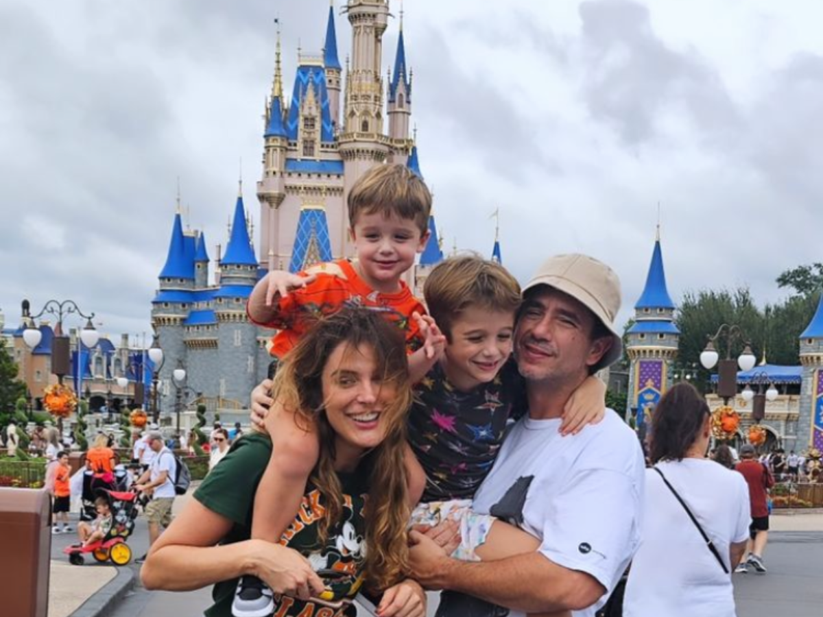 Felipe Andreoli com família em Orlando / Reprodução Instagram