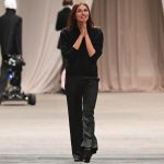 Xuxa, Sabrina, Bruna Marquezine e mais famosos marcam presença em desfile de Sasha em SP