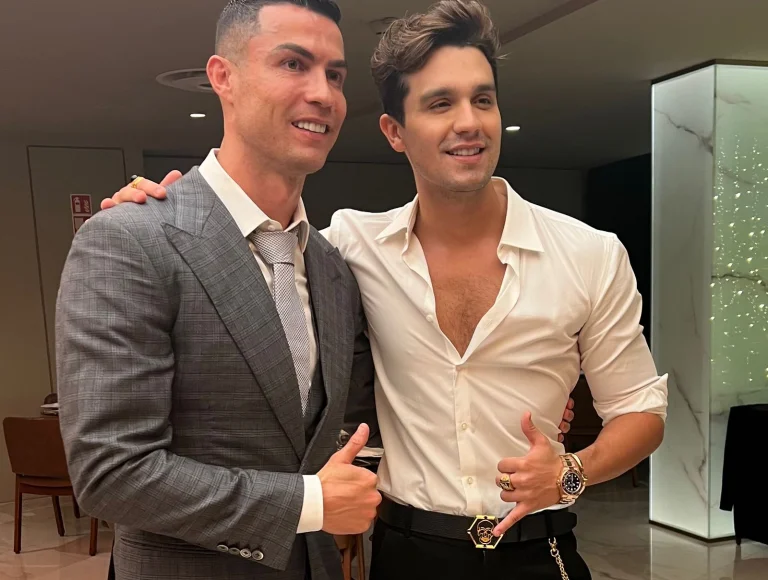 Luan Santana ganha um Rolex de Cristiano Ronaldo: “Que momento”