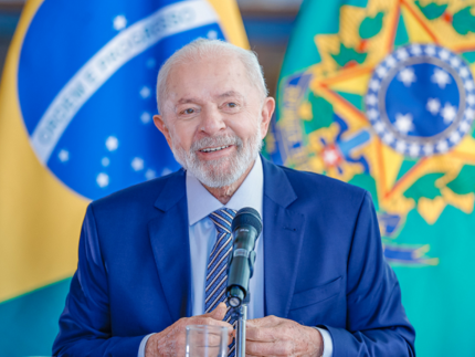 Lula recebe liberação médica para voltar à rotina de trabalho em Brasília