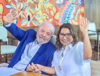 Cirurgia estética tirou Janja de viagem com Lula ao Chile, diz jornalista