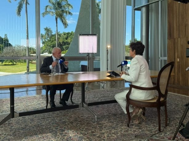 Record entrevista presidente Lula após tarifaço de Trump