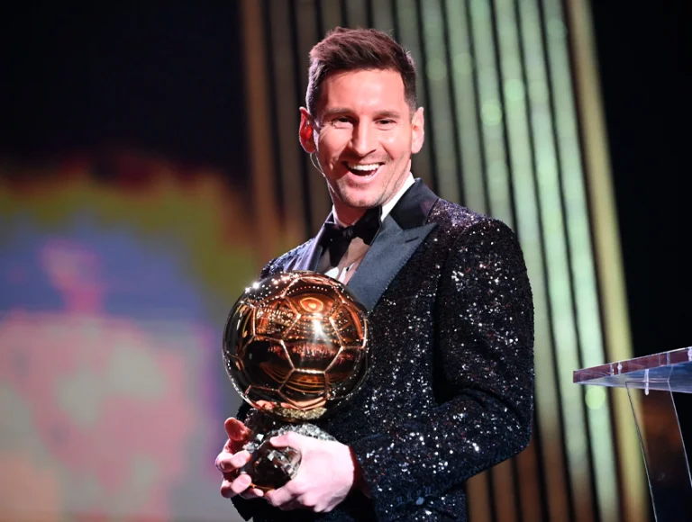 Polícia francesa investiga se PSG fez lobby por Bola de Ouro de Messi em 2021