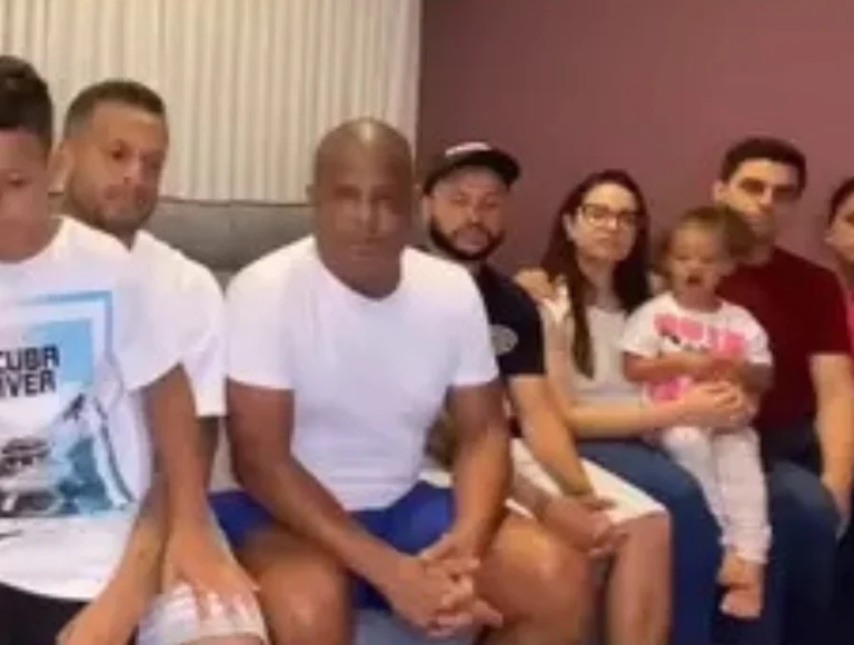 Marcelinho Carioca posta vídeo com a família e relata desespero durante sequestro