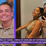 MC Daniel atende ligação ao vivo no “Fofocalizando” e atualiza parto da noiva, Lorena Maria