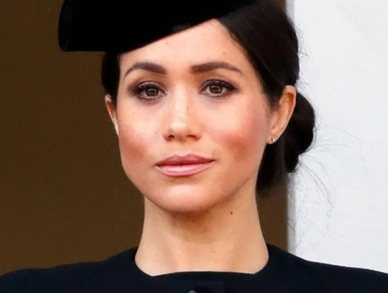 Meghan Markle tem marca “sequestrada” por golpista. Entenda!