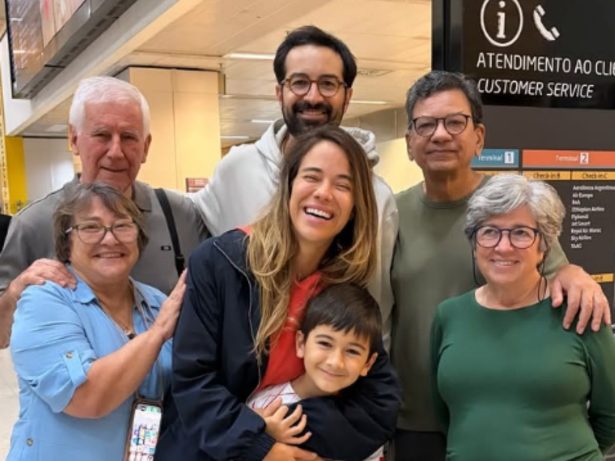 Miá Mello retorna ao Brasil após dias retida no Catar em meio à guerra no Oriente Médio
