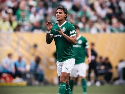 Influenciadora revela que foi paquerada por Richard Ríos quando ele já namorava