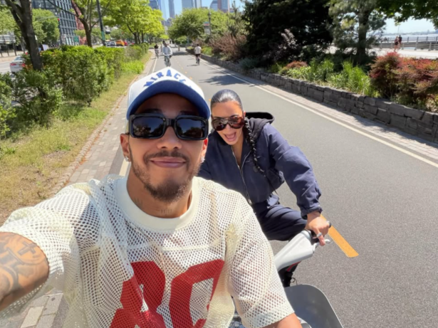 Kim Kardashian compartilha registros com Lewis Hamilton pela 1ª vez nas redes sociais