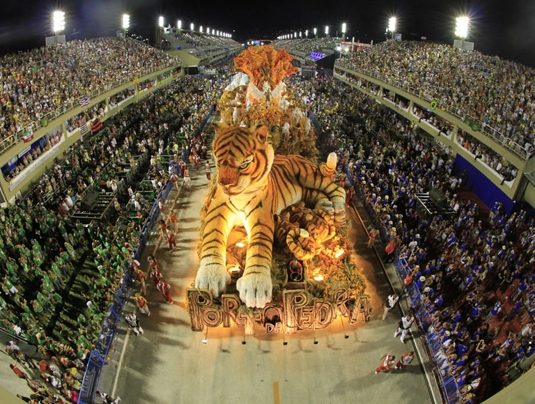 Na volta à elite do Carnaval do Rio, Porto da Pedra  recorre à sabedoria popular para se manter em altaa