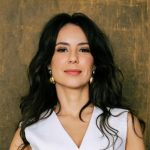 “Sou uma pessoa comum”: Andréia Horta fala sobre beleza, maternidade e vida longe dos holofotes