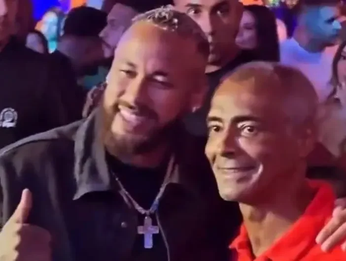 Neymar canta com Belo em festa de Romário e web repercute aparência do jogador
