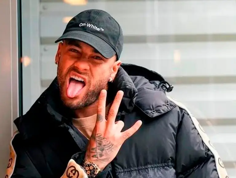 Neymar debocha de rumor sobre mansão na Árabia de 25 quartos