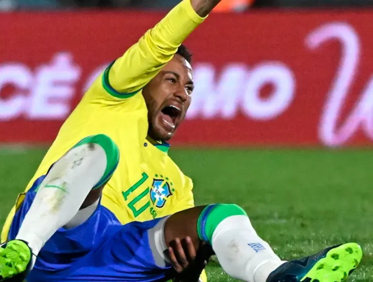 Neymar se lesionou em 17 de outubro de 2023, ficando um ano e quatro meses fora dos campos (Reprodução)