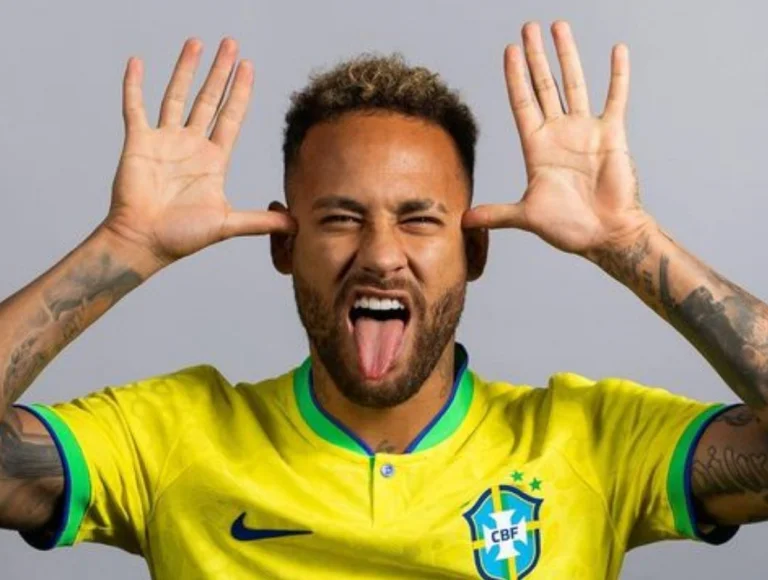 Neymar faz post sobre trabalhar muito e web tira sarro: “Gerencia 20 mulheres em 15 países”