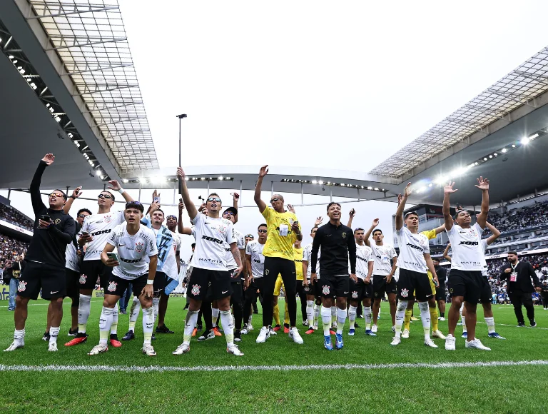 No dia do aniversário de São Paulo, Corinthians conquista a Copinha pela 11ª vez