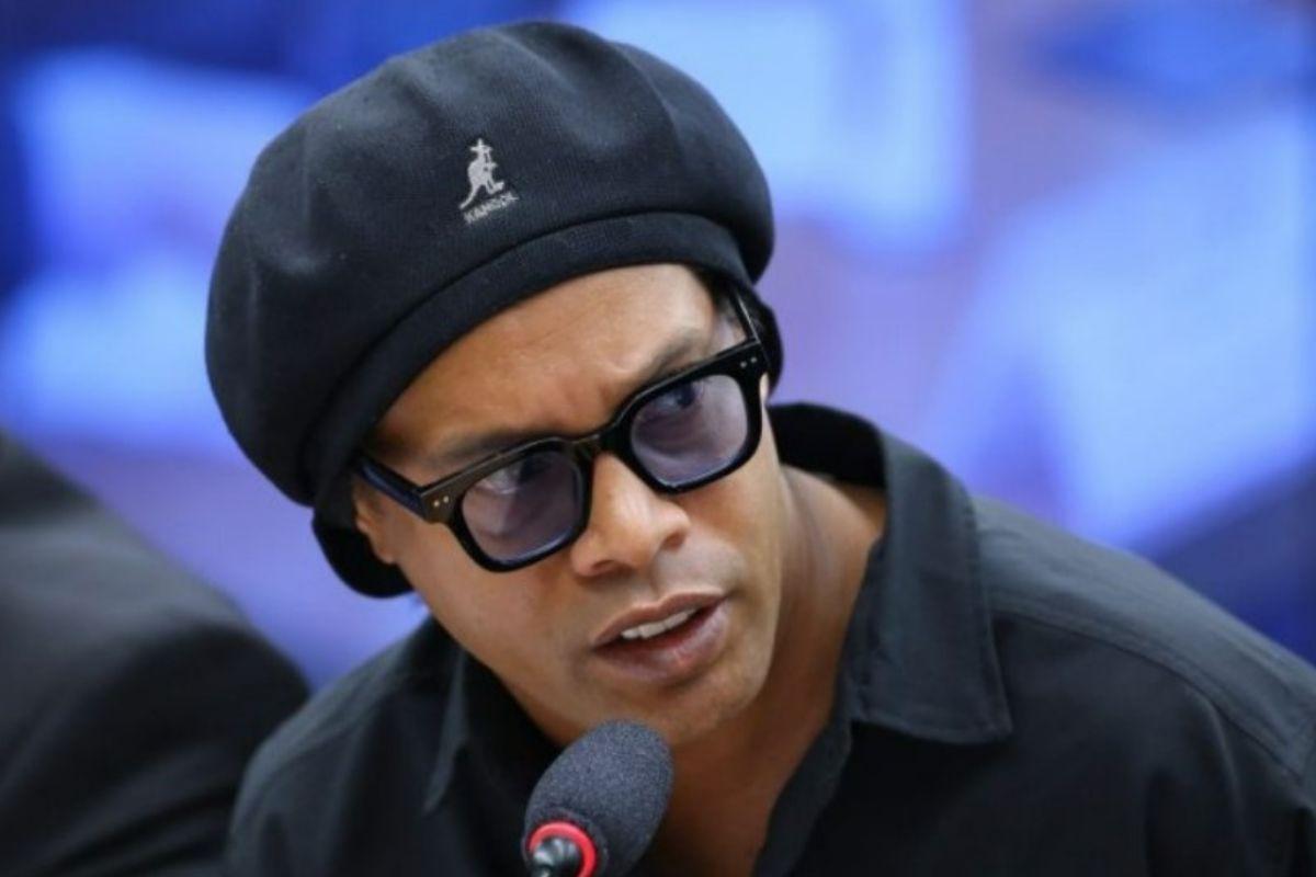 Ronaldinho vai à CPI e promove sessão de pérolas em depoimento