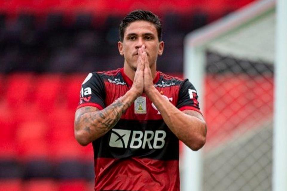 Acidente com pedreiro pode custar R$ 100 mil para atacante do Flamengo