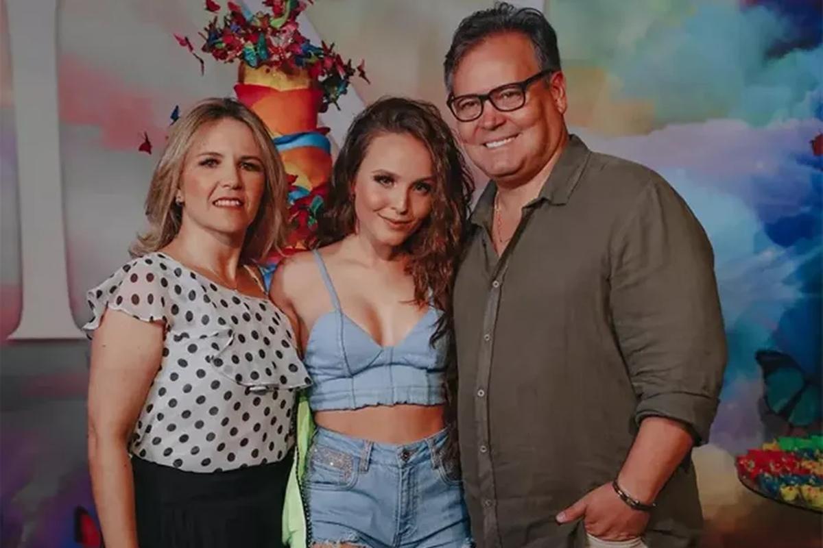 O que dizem os pais de Larissa Manoela após as acusações da filha