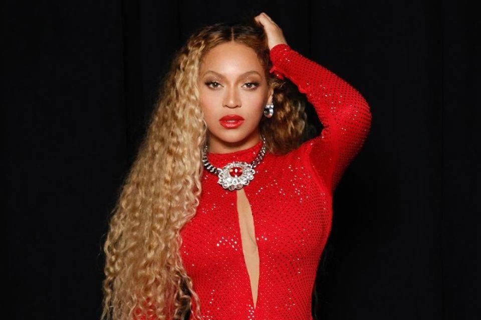 Beyoncé paga quase R$ 500 mil para manter metrô até mais tarde em show