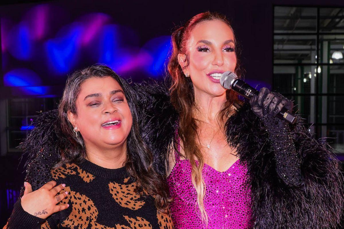 Ivete Sangalo celebra aniversário de Preta Gil durante a madrugada