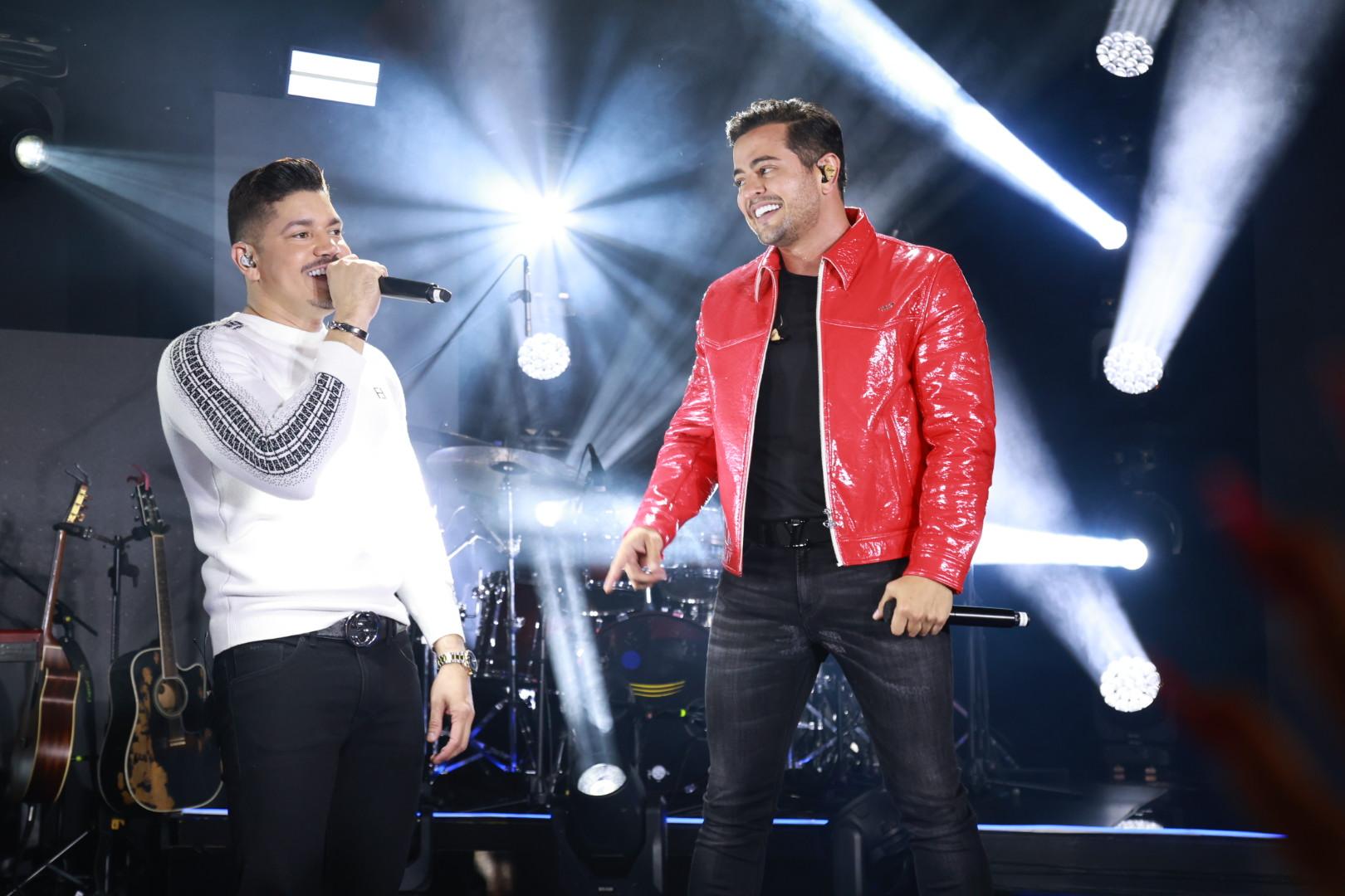Henrique e Diego reúne grandes nomes do sertanejo em novo projeto