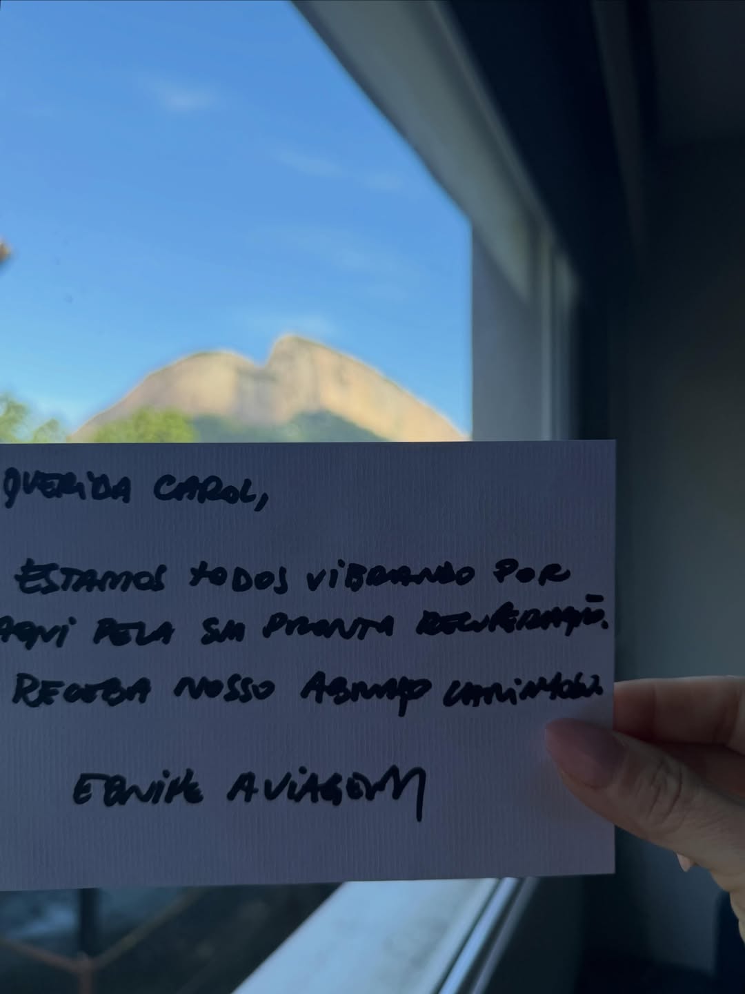 Reprodução: Instagram/@loracarola Reprodução: Instagram/@loracarola