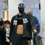 Às vésperas do show de Lady Gaga, Pabllo Vittar desembarca disfarçada no Rio