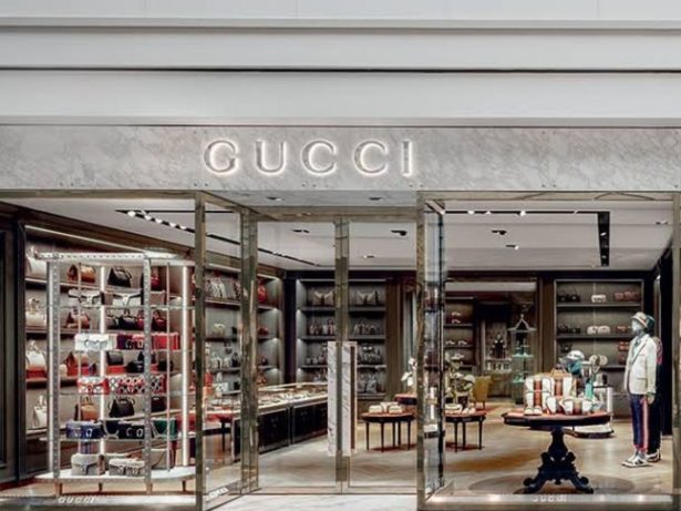 Marcas de luxo querem proibir gravações dentro de lojas no Brasil. Entenda