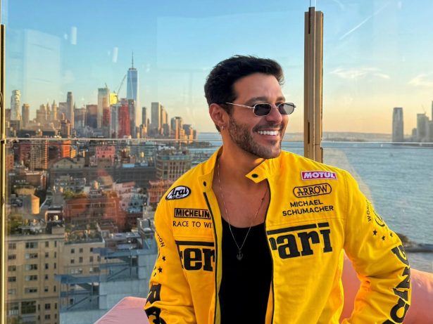 Rodrigo Mussi, apresentador e ex-BBB, celebra 40 anos com viagem para Nova York