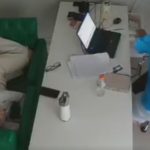 Funcionária de clínica no PR diverte web com reação “meiga” a assalto: “Tudo bem?”