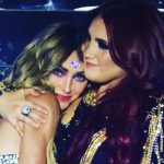 Dulce María manda mensagem de aniversário para Anahí: “Continue brilhando”